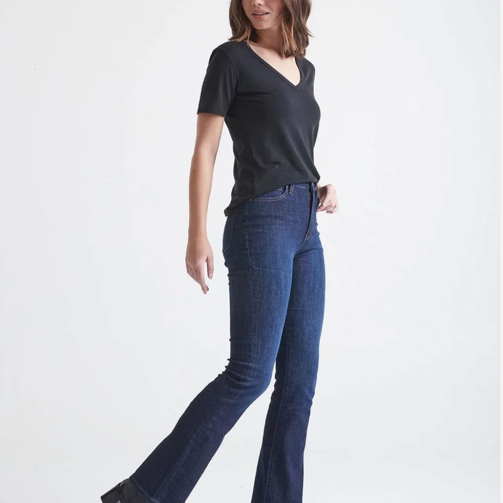 DUER NWT Women's Performance Denim Boot Cut in Dark Stone 27"x32"